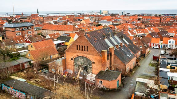 Rønne Gl. Elværk og Badeanstalt set fra luften. 