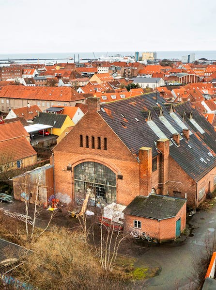 Rønne Gl. Elværk og Badeanstalt set fra luften. 