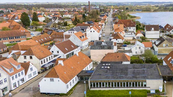 Drengeskole og sundhedshus Augustenborg Sønderborg Kommune - set fra oven