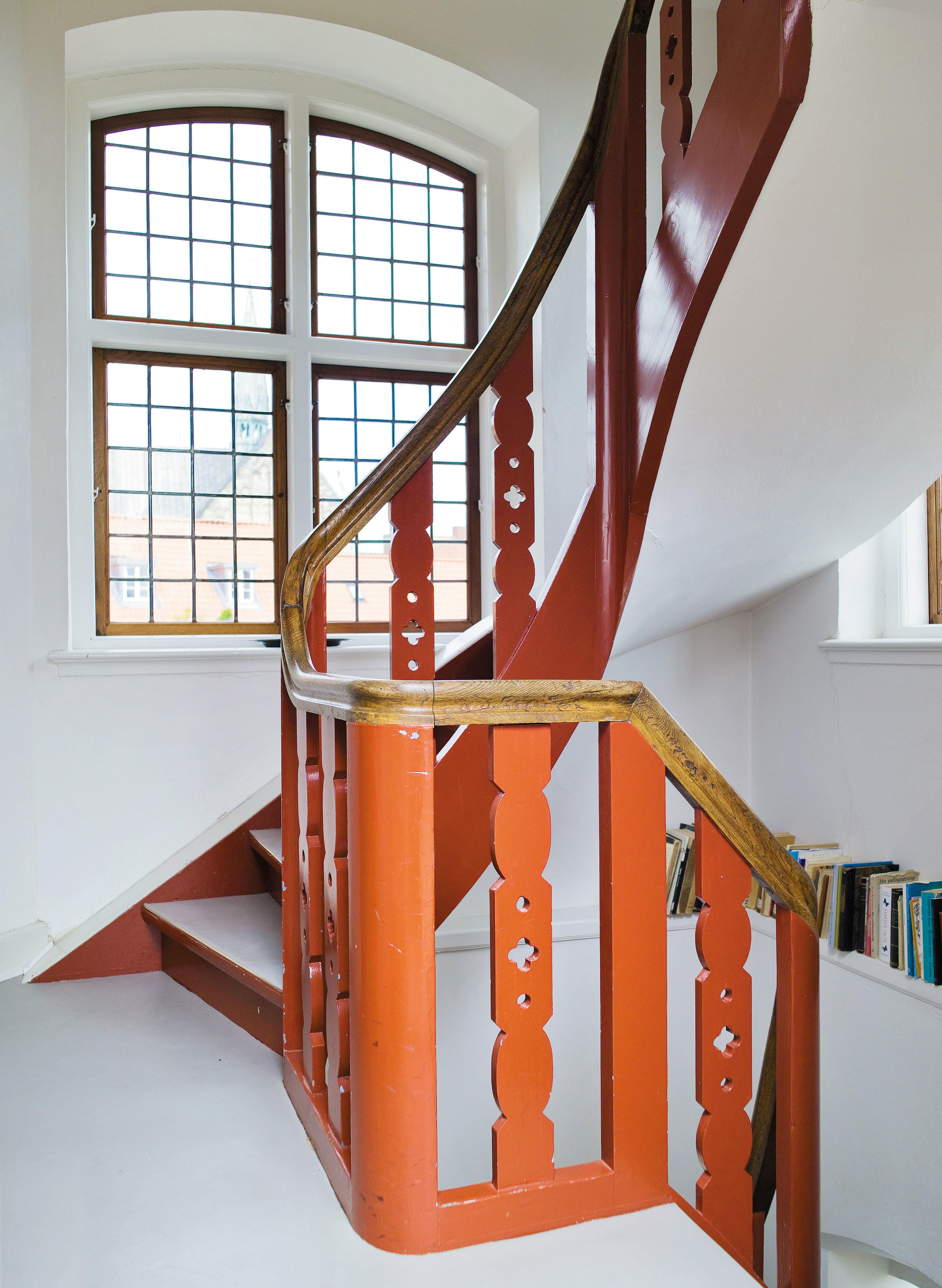 Bagtrappen i husets østlige ende, der bl.a. giver adgang til køkkenet. 