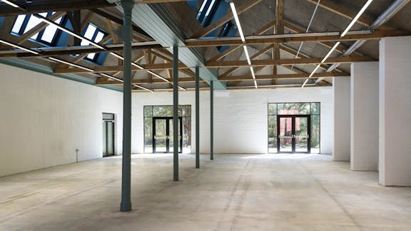 Hal 4 og 5. Hallerne er genrejst og transformeret til nye formål.