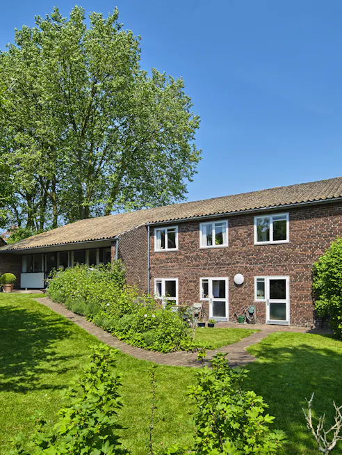 Huset set fra haven