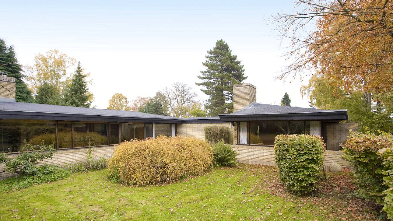 Huset med Udsens tegnestue til højre